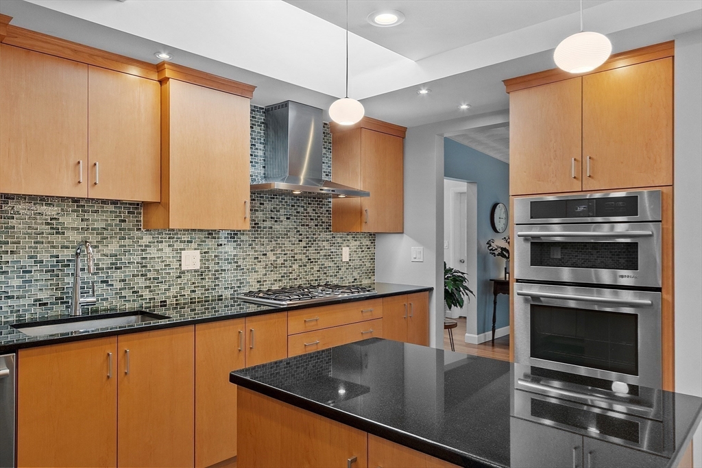 83 Karen Road Framingham, MA 01701 - Photo 6 of 33 Gallery Image 6