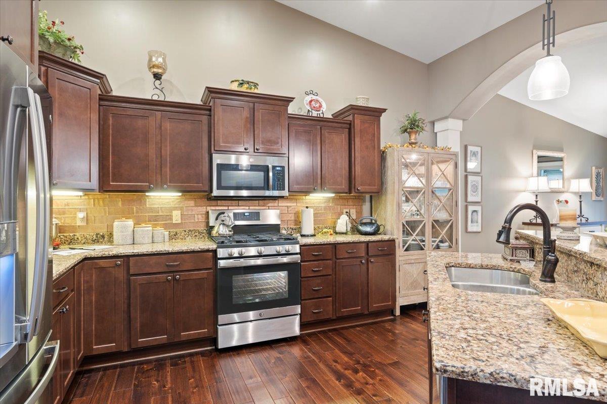 2702 Rutherford Trek Springfield, IL 62711 - Photo 14 of 46 Gallery Image 14