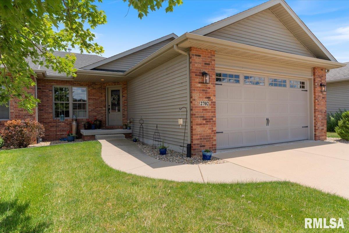 2702 Rutherford Trek Springfield, IL 62711 - Photo 3 of 46 Gallery Image 3