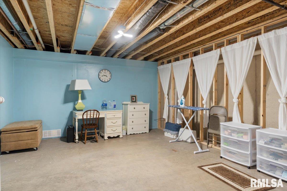 2702 Rutherford Trek Springfield, IL 62711 - Photo 36 of 46 Gallery Image 36