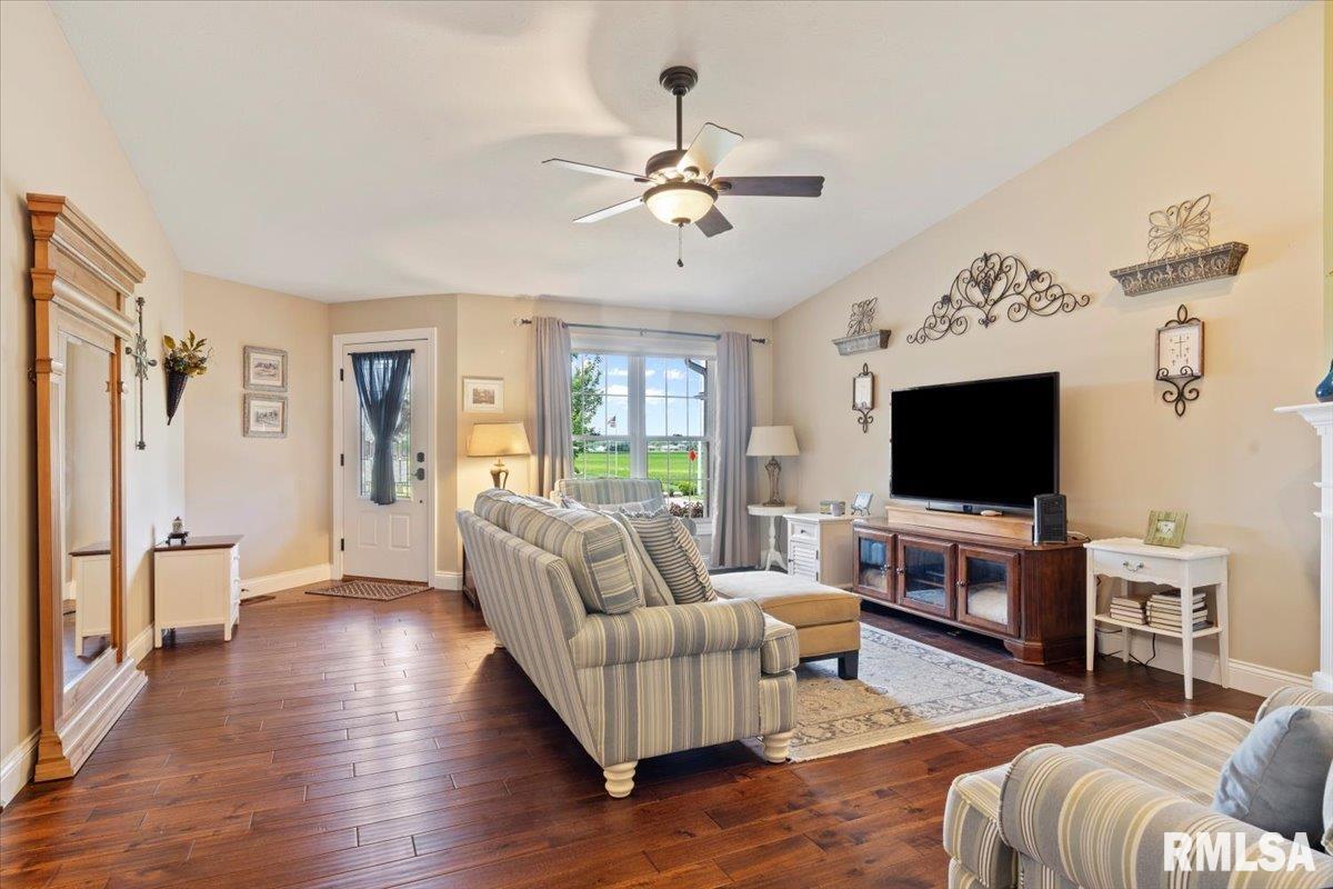 2702 Rutherford Trek Springfield, IL 62711 - Photo 4 of 46 Gallery Image 4