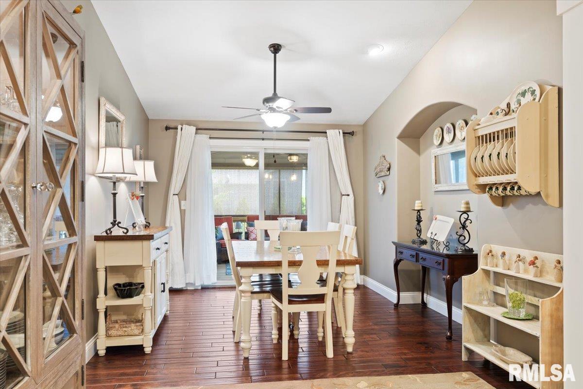 2702 Rutherford Trek Springfield, IL 62711 - Photo 8 of 46 Gallery Image 8