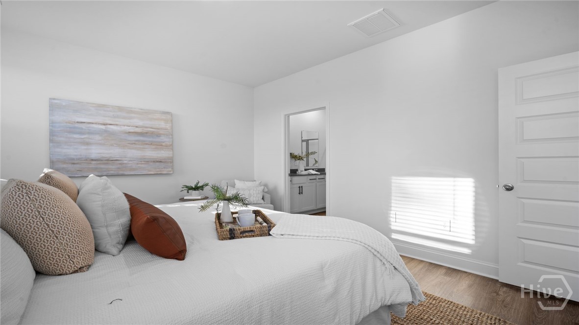 1013 Lakes Boulevard Brunswick, GA 31525 - Photo 13 of 29