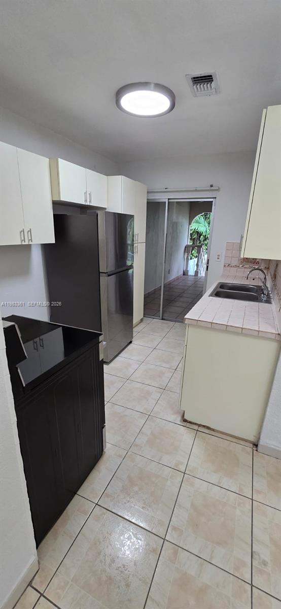 2787 Southwest 34th Court Miami, FL 33133 - Photo 7 of 20