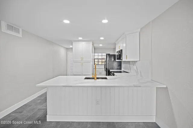 $340,000 | 1025 Rockledge Drive, Unit 502A, Rockledge, FL 32955