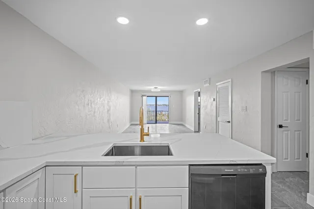 $340,000 | 1025 Rockledge Drive, Unit 502A, Rockledge, FL 32955