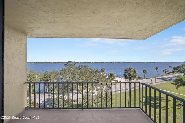 $340,000 | 1025 Rockledge Drive, Unit 502A, Rockledge, FL 32955