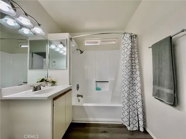 $1,995 | 79400 Ave 42, Unit B, Bermuda Dunes, CA 92203
