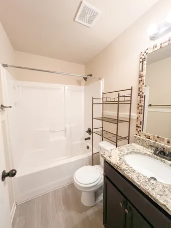 $995 | 2267 McCormick Lane, Unit C, Clarksville, TN 37040