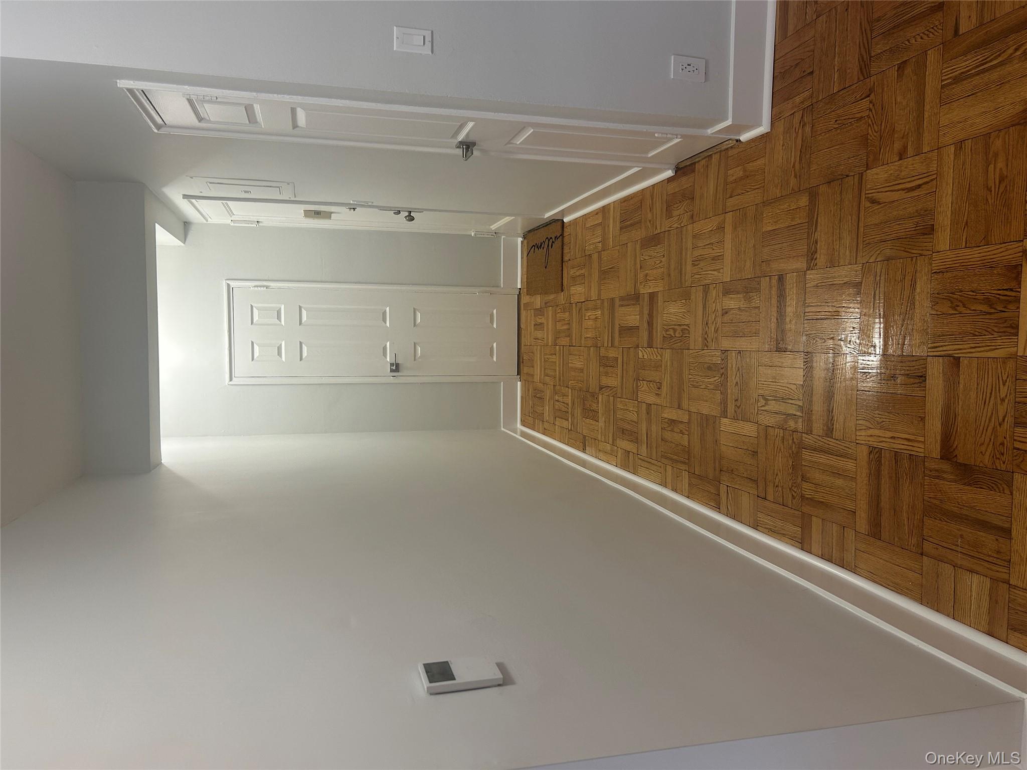 230 Pelham Road, Unit 1O New Rochelle, NY 10805 - Photo 2 of 29 a view of room