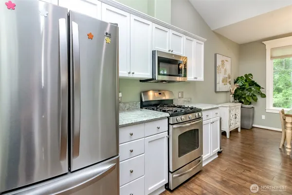 $3,500 | 4127 248th Court Southeast, Sammamish, WA 98029