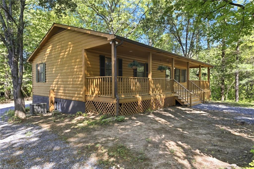 3089 Pipers Gap Road Mount Airy, NC 27030 - Photo 2 of 40
