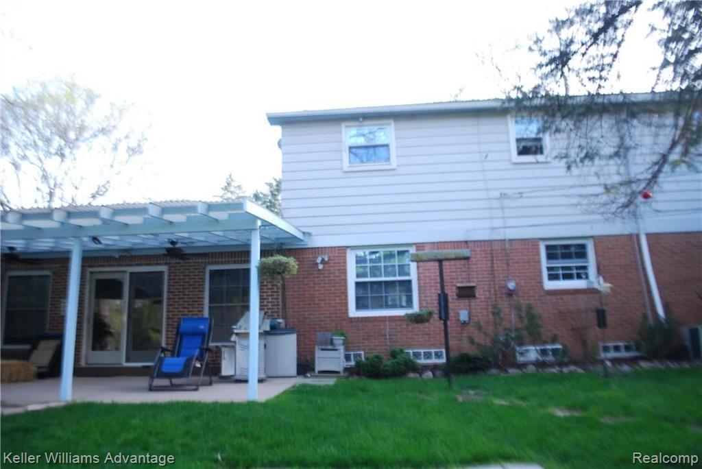 29930 Barwell Road Farmington Hills, MI 48334 - Photo 42 of 44