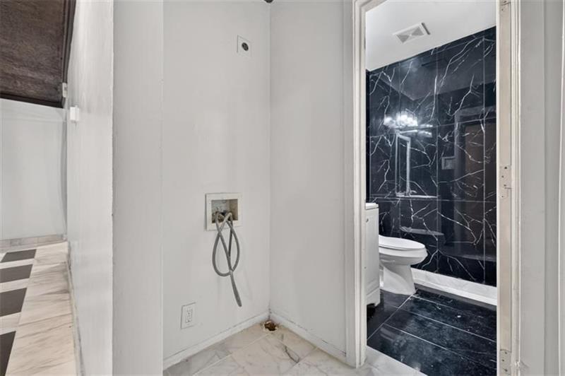 852 Alfred Road Northwest Atlanta, GA 30331 - Photo 9 of 51 Gallery Image 9