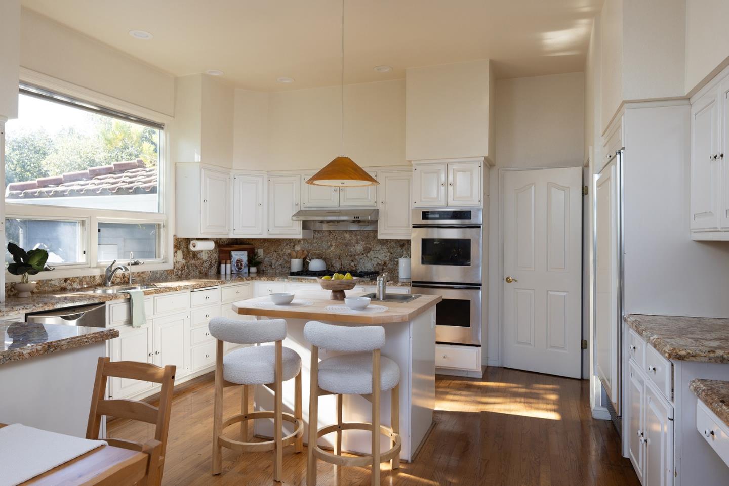 11827 Saddle Road Monterey, CA 93940 - Photo 9 of 34
