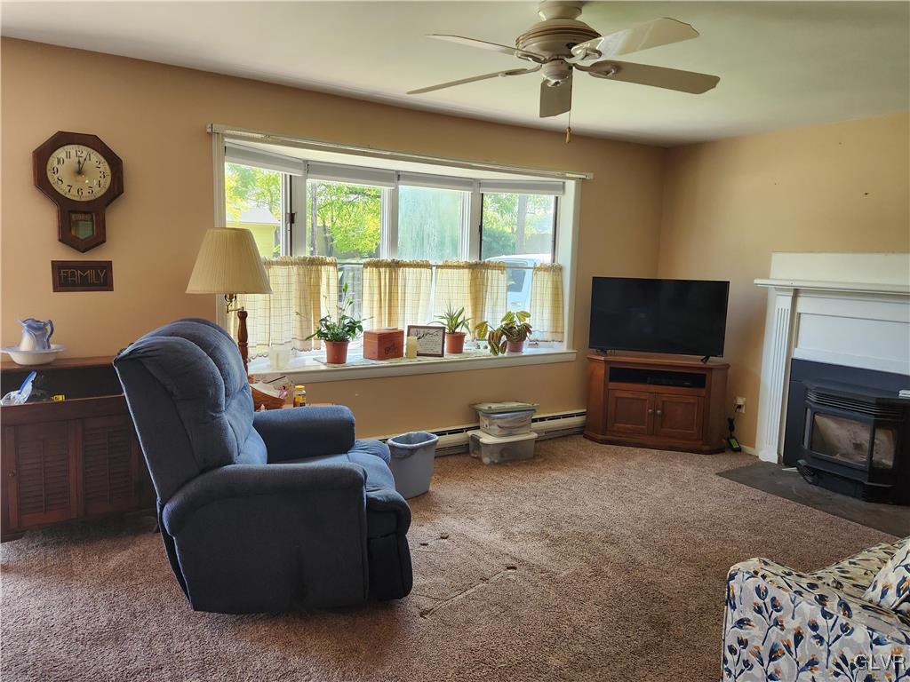 3821 Country Club Road Easton, PA 18045 - Photo 2 of 7 Gallery Image 2
