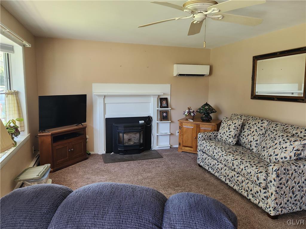 3821 Country Club Road Easton, PA 18045 - Photo 3 of 7 Gallery Image 3