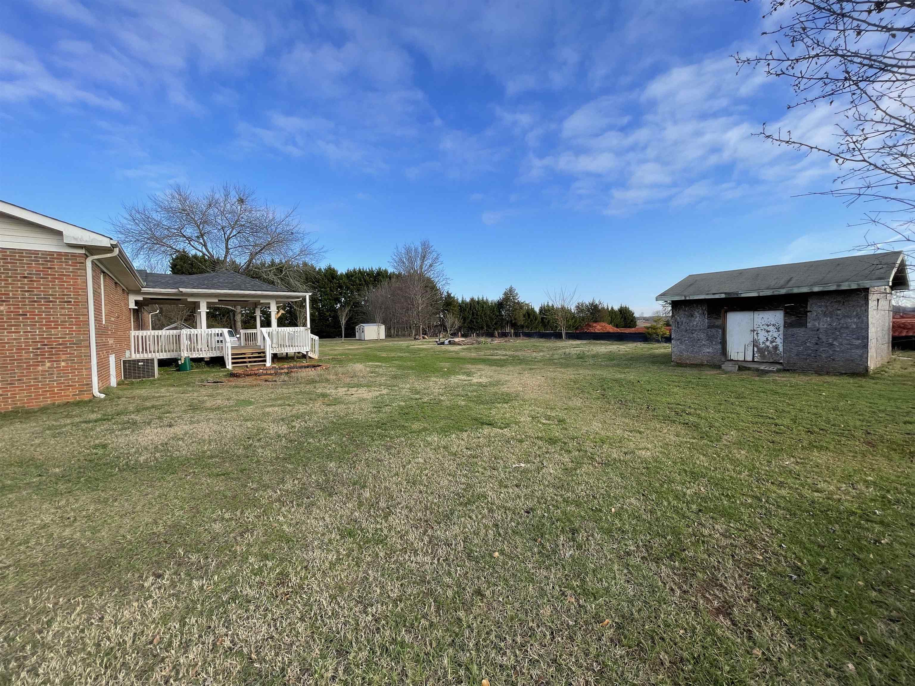 1959 John Dodd Road Wellford, SC 29385 - Photo 3 of 25