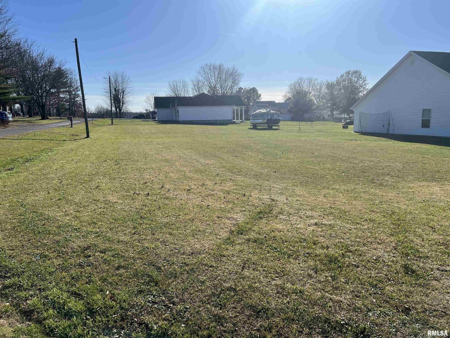 0 St Vincent Lane Marion, IL 62959 - Photo 4 of 8 a view of a water with palm trees