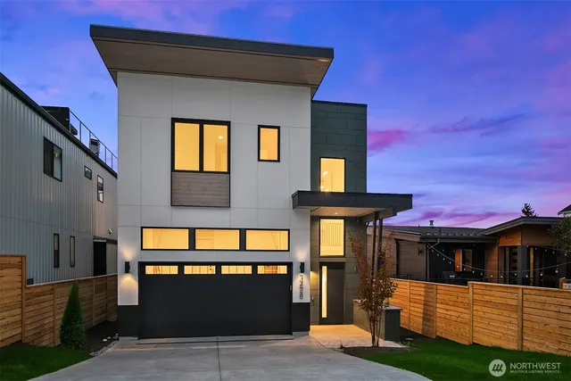 $2,598,000 | 3428 13th Avenue West, Seattle, WA 98119