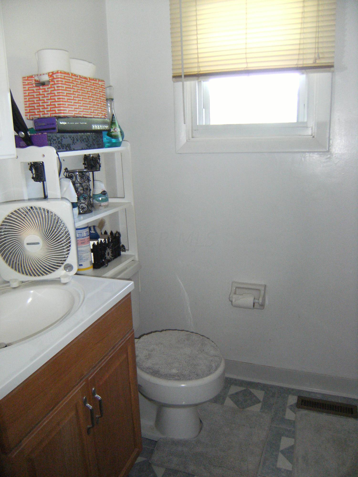 3212-14 Clime Road Columbus, OH 43223 - Photo 3 of 5