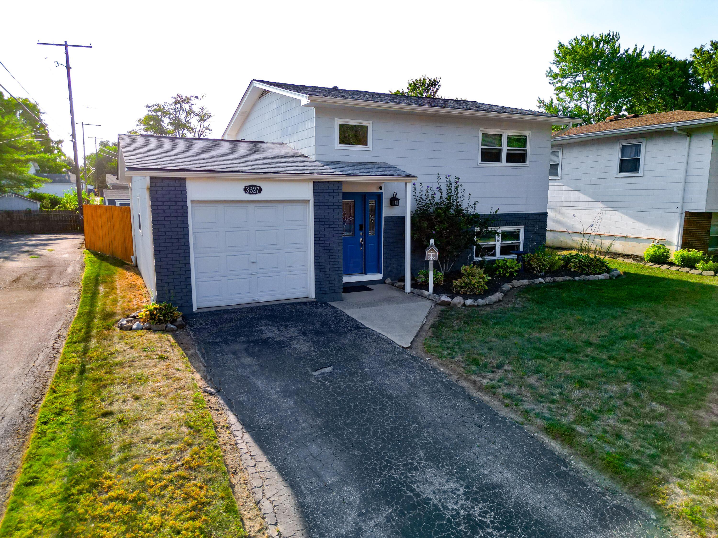 3327 Devin Road Grove City, OH 43123 - Photo 58 of 60 DJI_0041