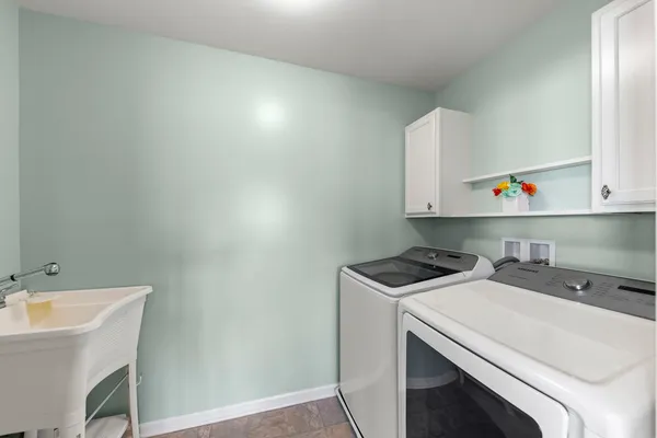 $560,000 | 3306 Rumsford Boulevard, Elgin, IL 60124