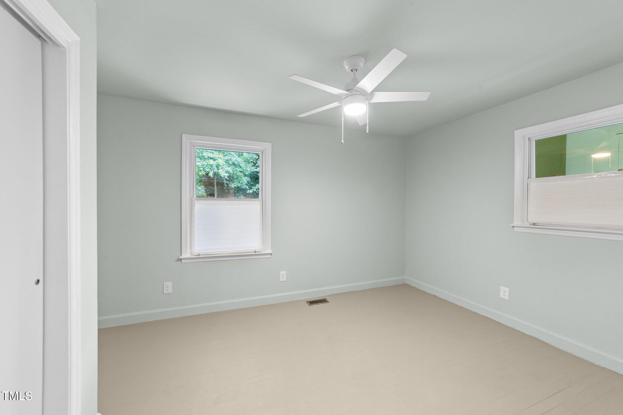 725-727 Locust Lane Raleigh, NC 27603 - Photo 29 of 45 40-web-or-mls-VB4A0281