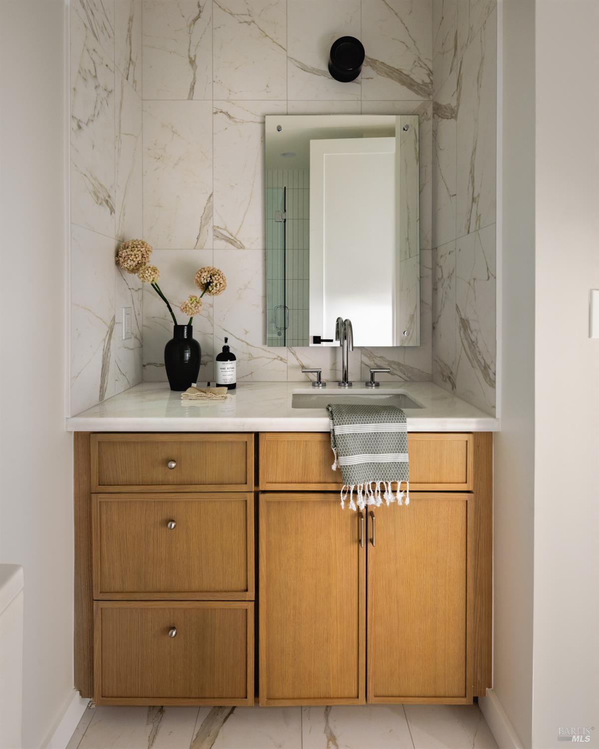 709 C Street, Unit 1 San Rafael, CA 94901 - Photo 5 of 12