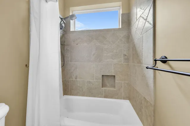 $1,575,000 | 428 Captains Circle, Destin, FL 32541