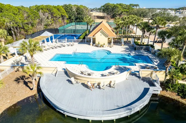 $1,575,000 | 428 Captains Circle, Destin, FL 32541