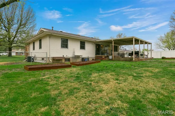 $264,900 | 10 El Jer Drive, Cedar Hill, MO 63016