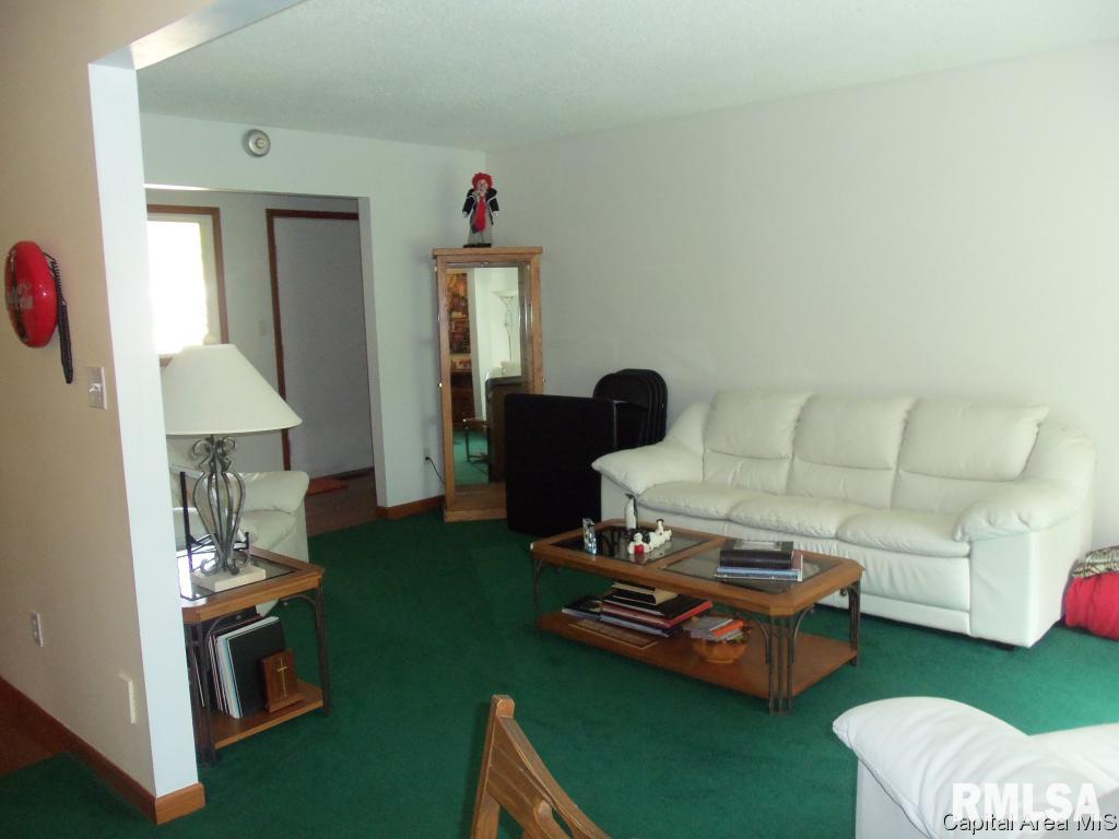 28 Ross Drive Springfield, IL 62711 - Photo 8 of 13 Gallery Image 8