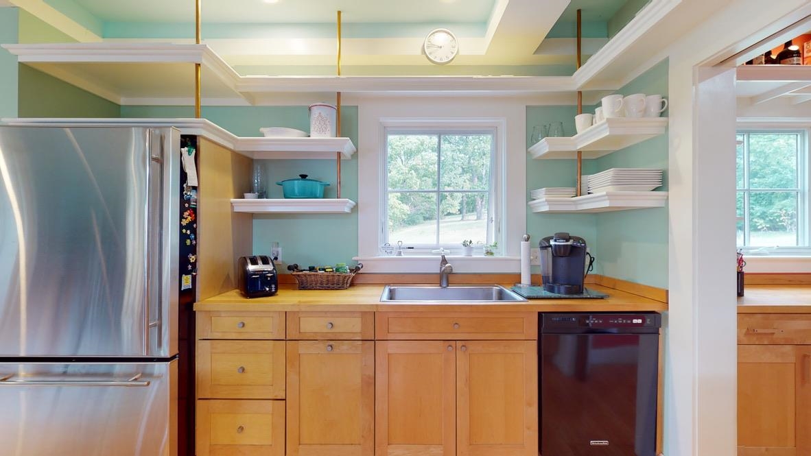 777 Hallock Road New Haven, VT 05491 - Photo 14 of 34