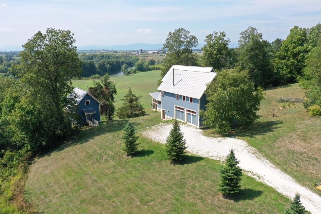 777 Hallock Road New Haven, VT 05491 - Photo 4 of 34