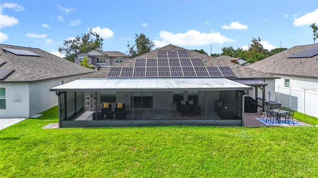 $450,000 | 138 Rain Berry Avenue, Ruskin, FL 33570