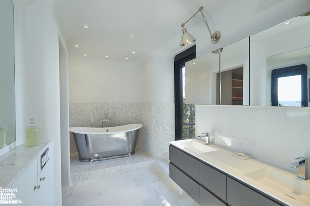 377 Rector Place, Unit PHB Manhattan, NY 10280 - Photo 12 of 28