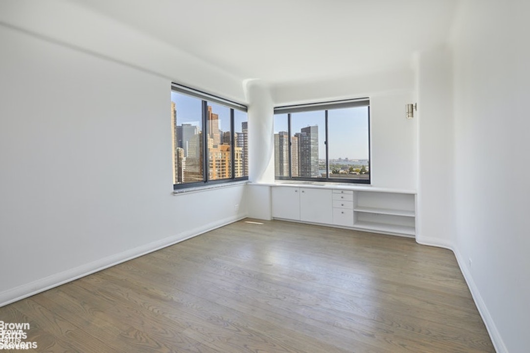 377 Rector Place, Unit PHB Manhattan, NY 10280 - Photo 17 of 28