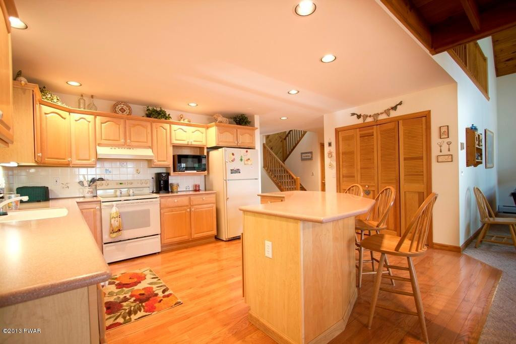 Sunnyview Lane Paupack, PA 18451 - Photo 6 of 31