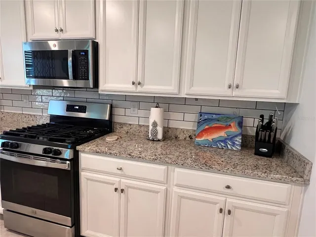 $3,950 | 6046 Worsham Lane, Unit 104, Bradenton, FL 34211