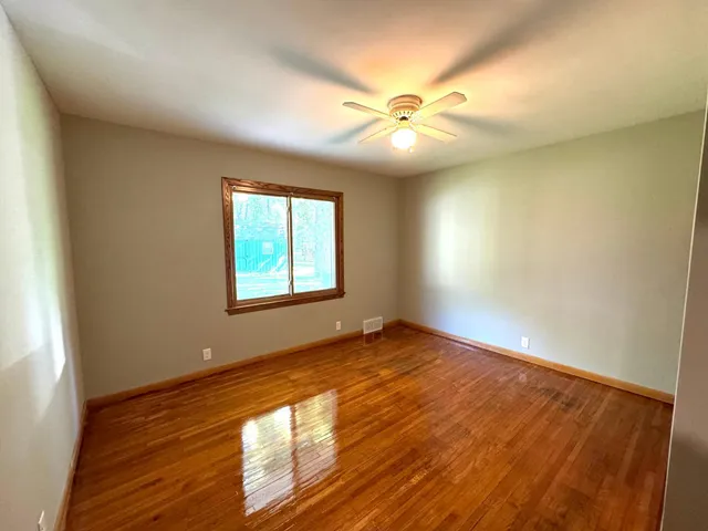 $215,000 | 221 Woodlawn Avenue, Lake Lillian, MN 56253