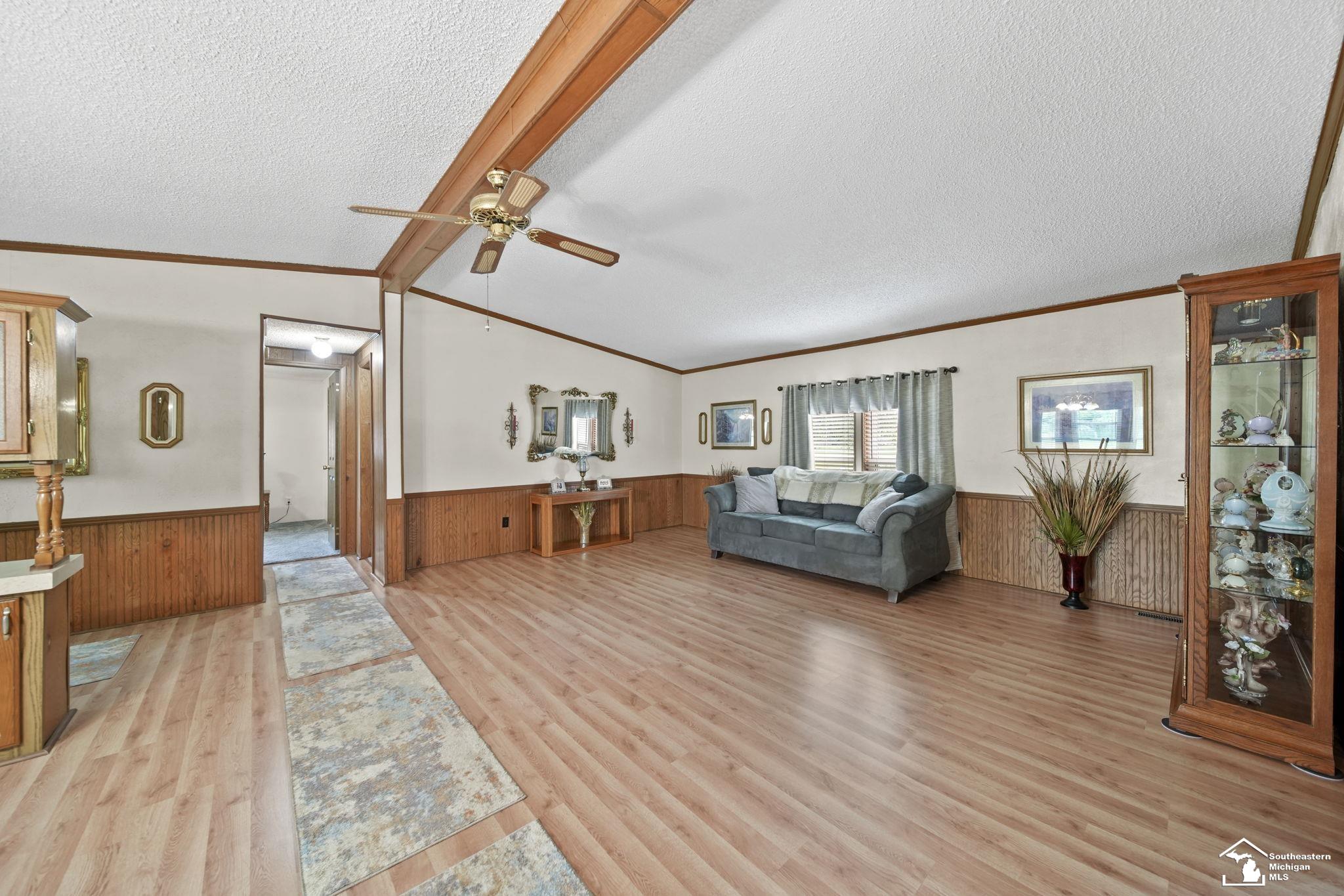 1256 Sandy Creek Road Monroe, MI 48162 - Photo 8 of 61 50178694-90bff277-568a-46d6-a690-90854c27a1bd.JPG