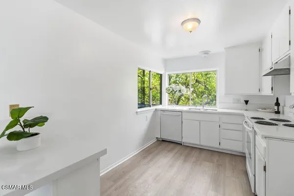 $499,999 | 584 Rio Grande Circle, Thousand Oaks, CA 91360