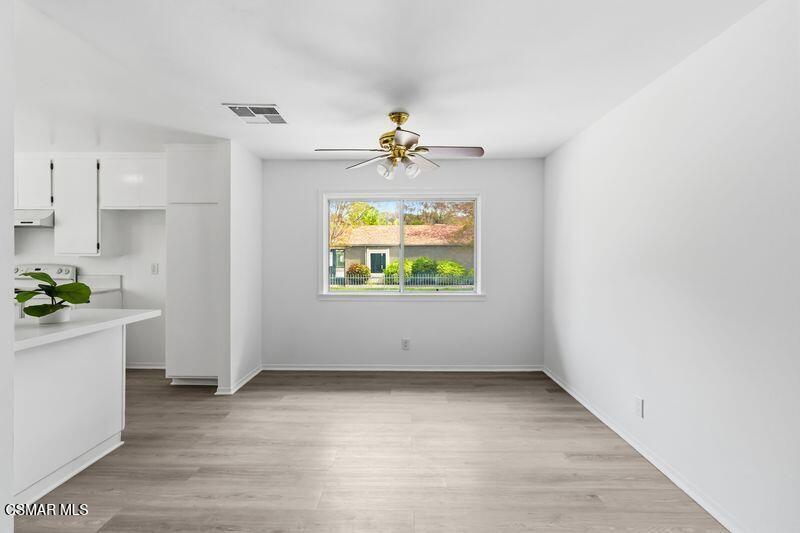 584 Rio Grande Circle Thousand Oaks, CA 91360 - Photo 8 of 19 a view of an empty room and window