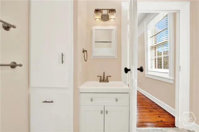 $1,800 | 32 East Taylor Street, Unit 2, Savannah, GA 31401