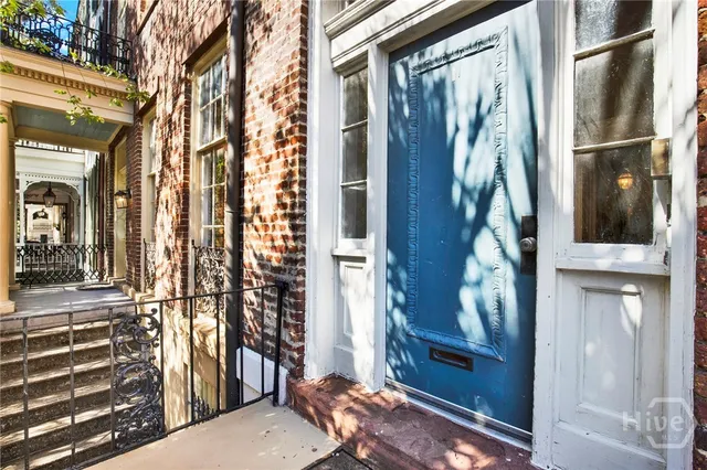 $1,800 | 32 East Taylor Street, Unit 2, Savannah, GA 31401