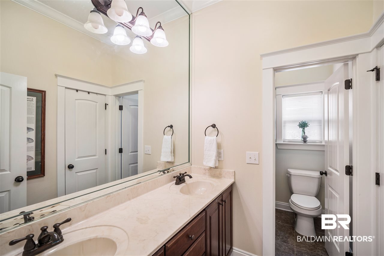 9054 Lake View Drive Fairhope, AL 36532 - Photo 17 of 29 Bathroom 2