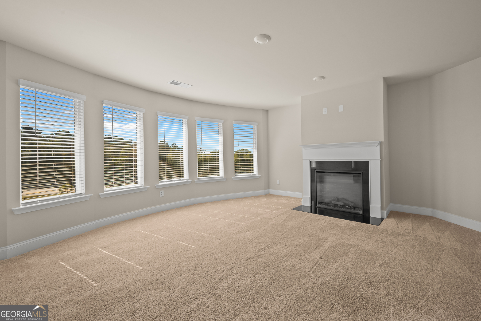 324 Conley Avenue Hampton, GA 30228 - Photo 30 of 59 a view of an empty room with a window