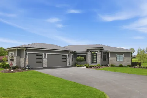 $1,625,000 | S17-w30381 Hazeltine Court, Waukesha, WI 53188
