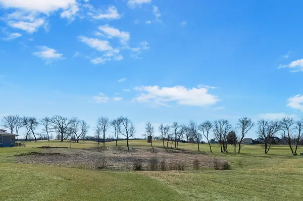 $1,625,000 | S17-w30381 Hazeltine Court, Waukesha, WI 53188